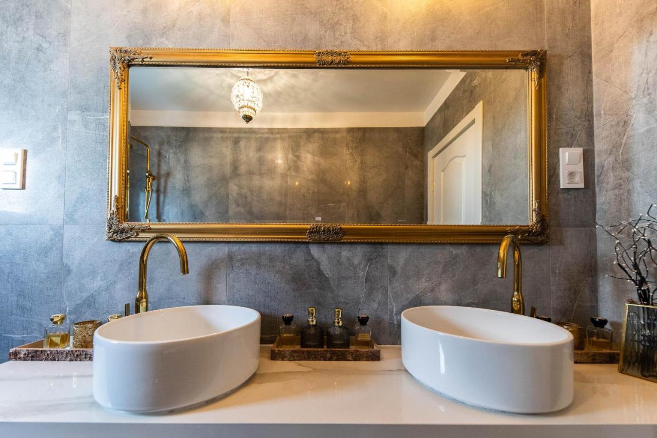 Gloria Luxury Suite Apartment ซริกเวนิซา ภายนอก รูปภาพ