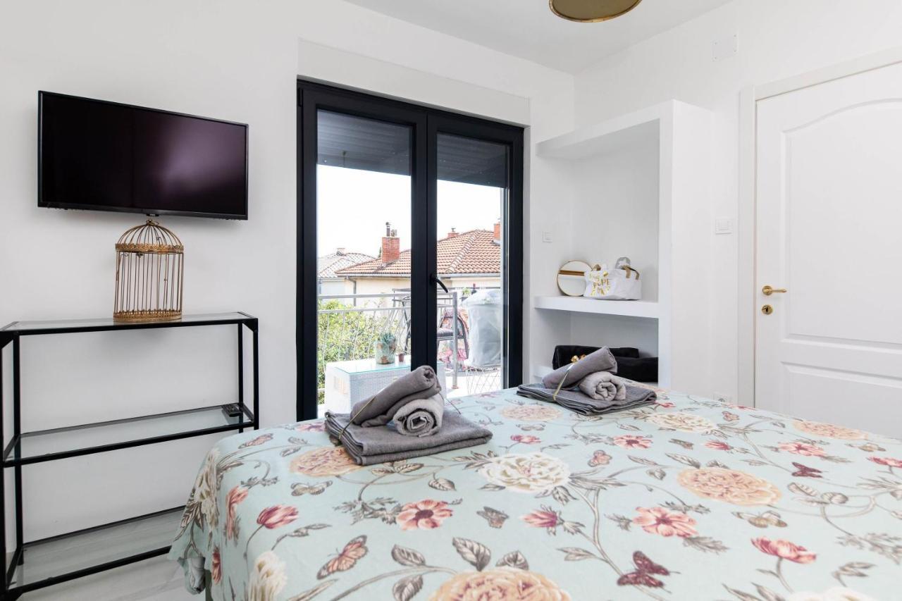 Gloria Luxury Suite Apartment ซริกเวนิซา ภายนอก รูปภาพ